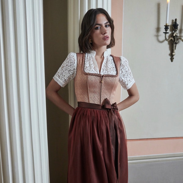 Schöneberger Trachten Couture Dirndl Juliana Off Shoulder Ladies