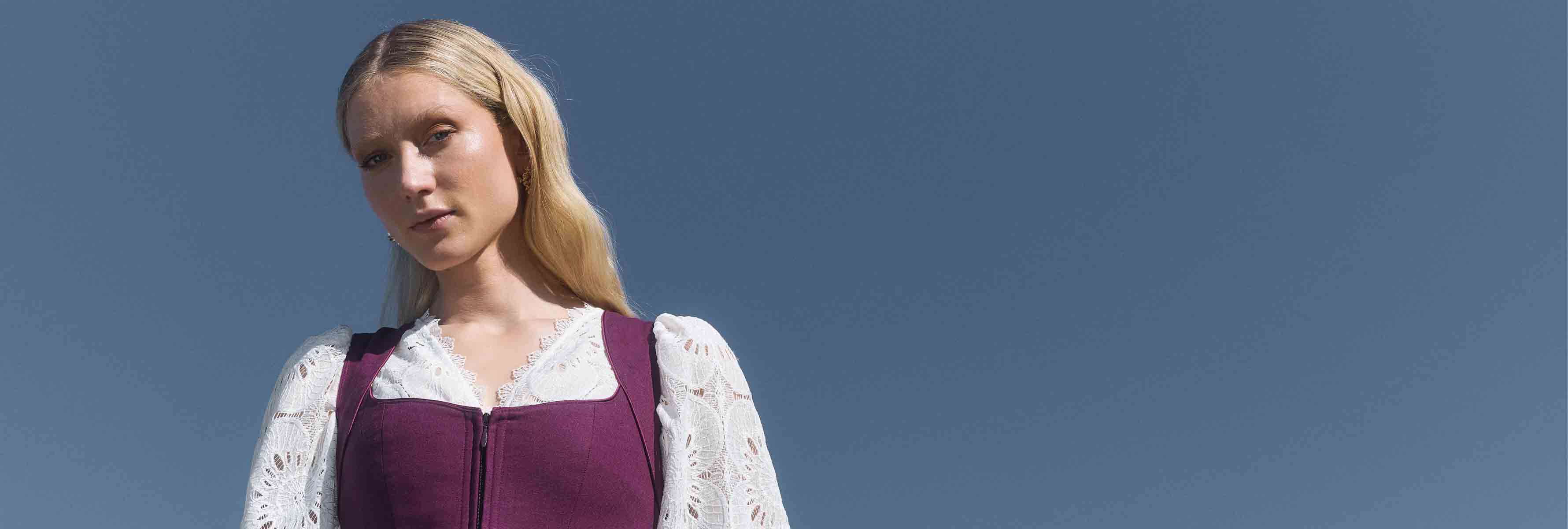 Dirndl blouse met vleugelmouwen