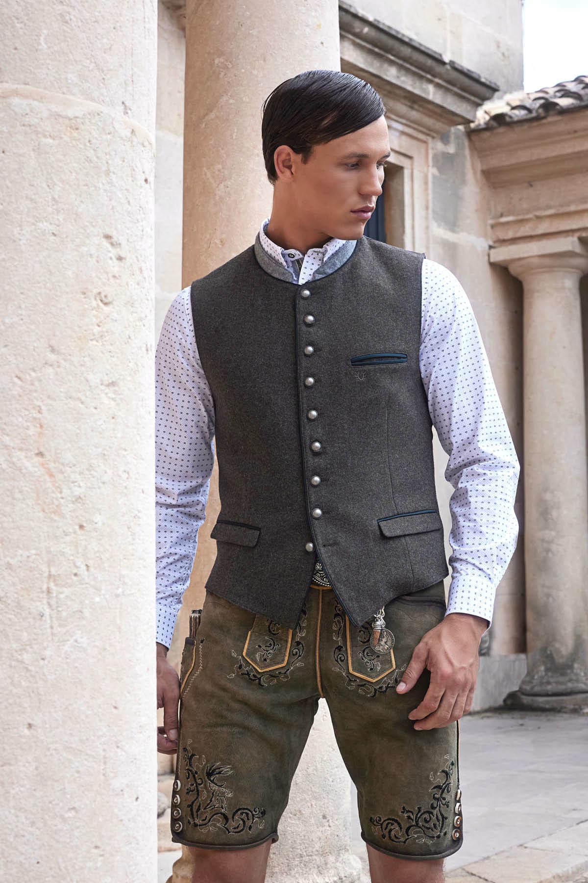 Trachten vest Jermeny