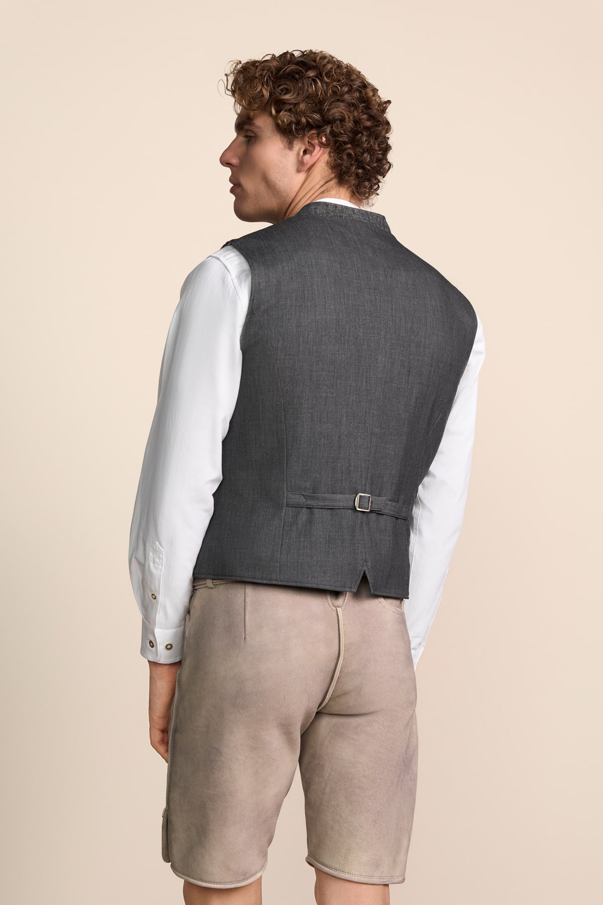 Trachten vest Maximilian
