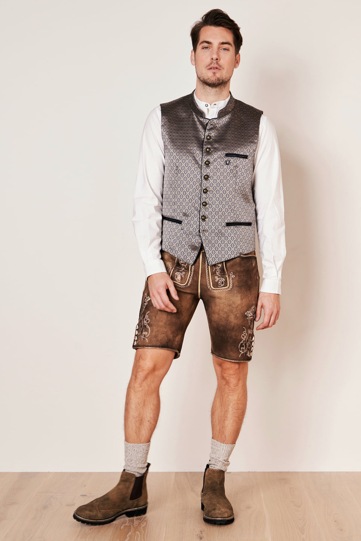 Trachten vest Jano