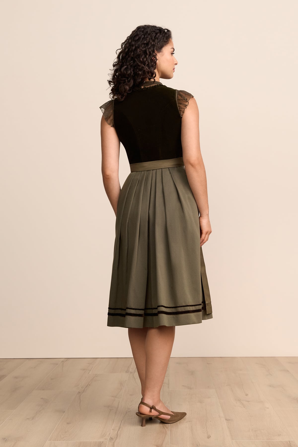 Dirndl Zephyrae (70cm)