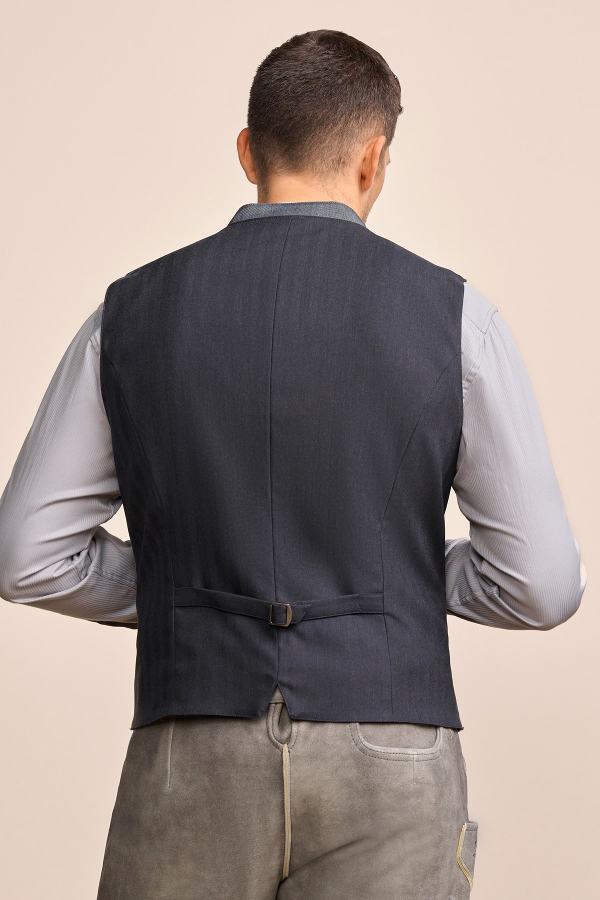 Trachten vest Silvan