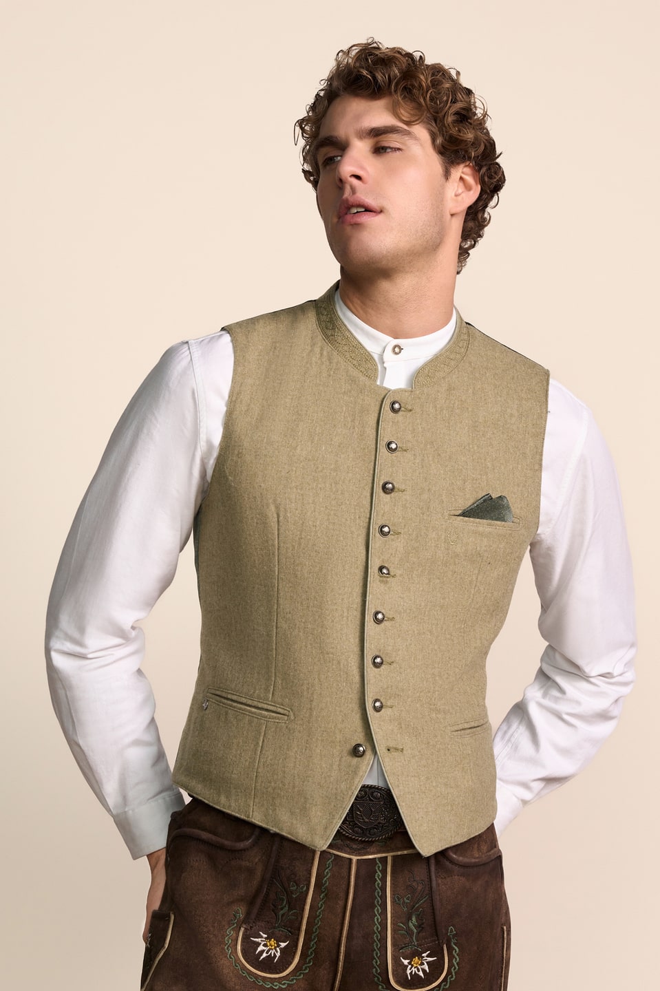 Trachten vest Alessio