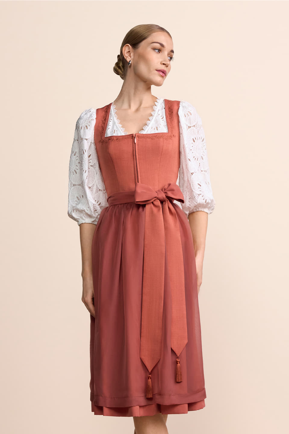 Dirndl Elunara (70cm)