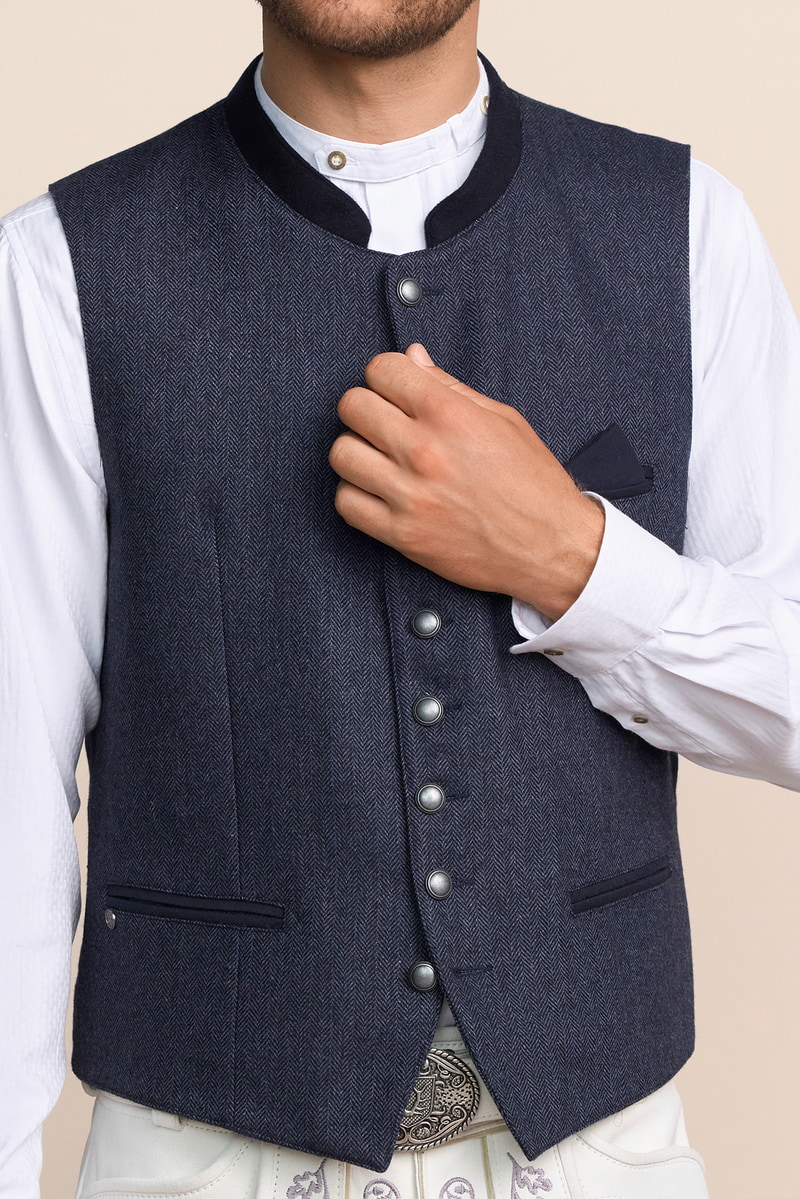 Trachten vest Gregorios