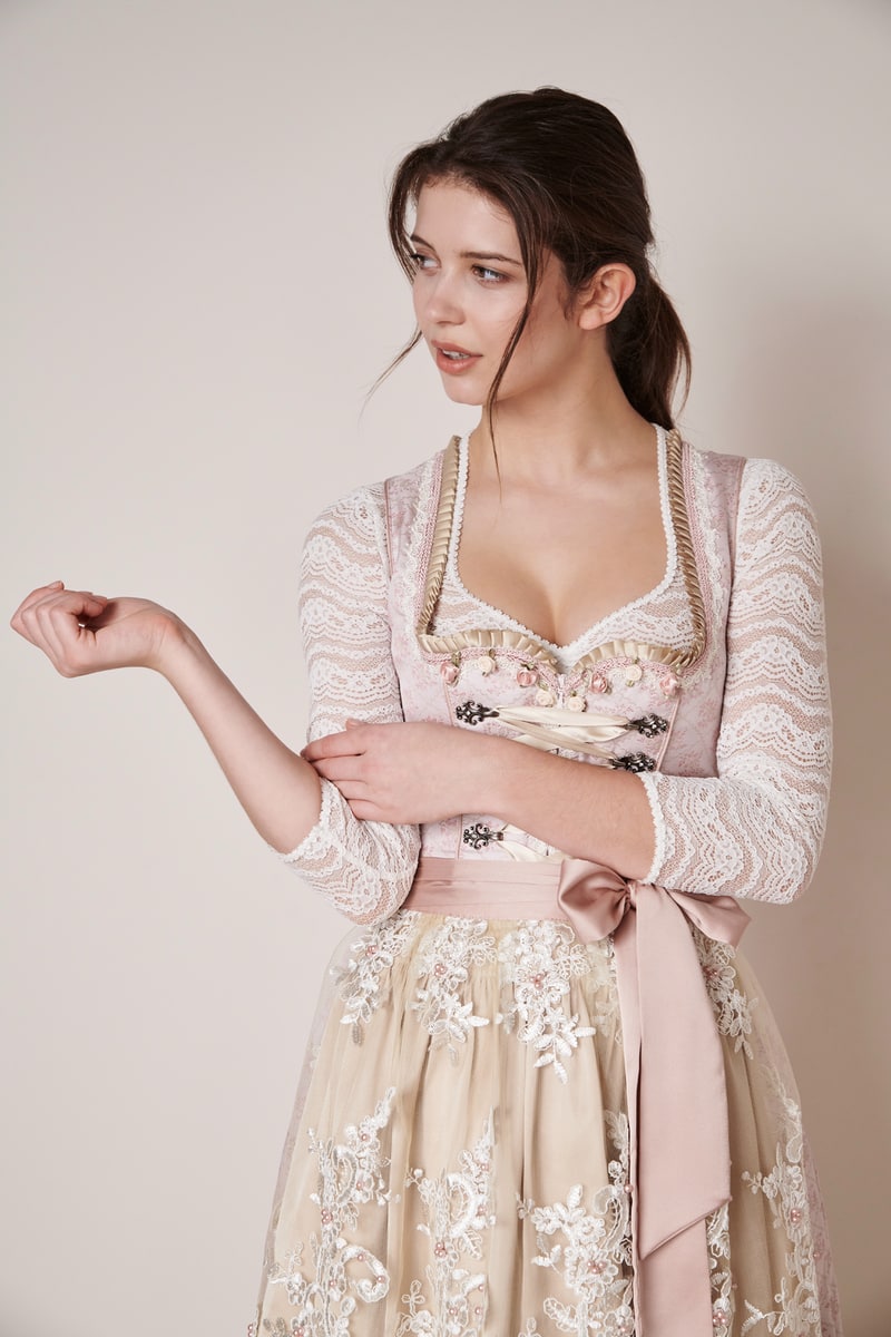 Dirndl Blossom (50cm)