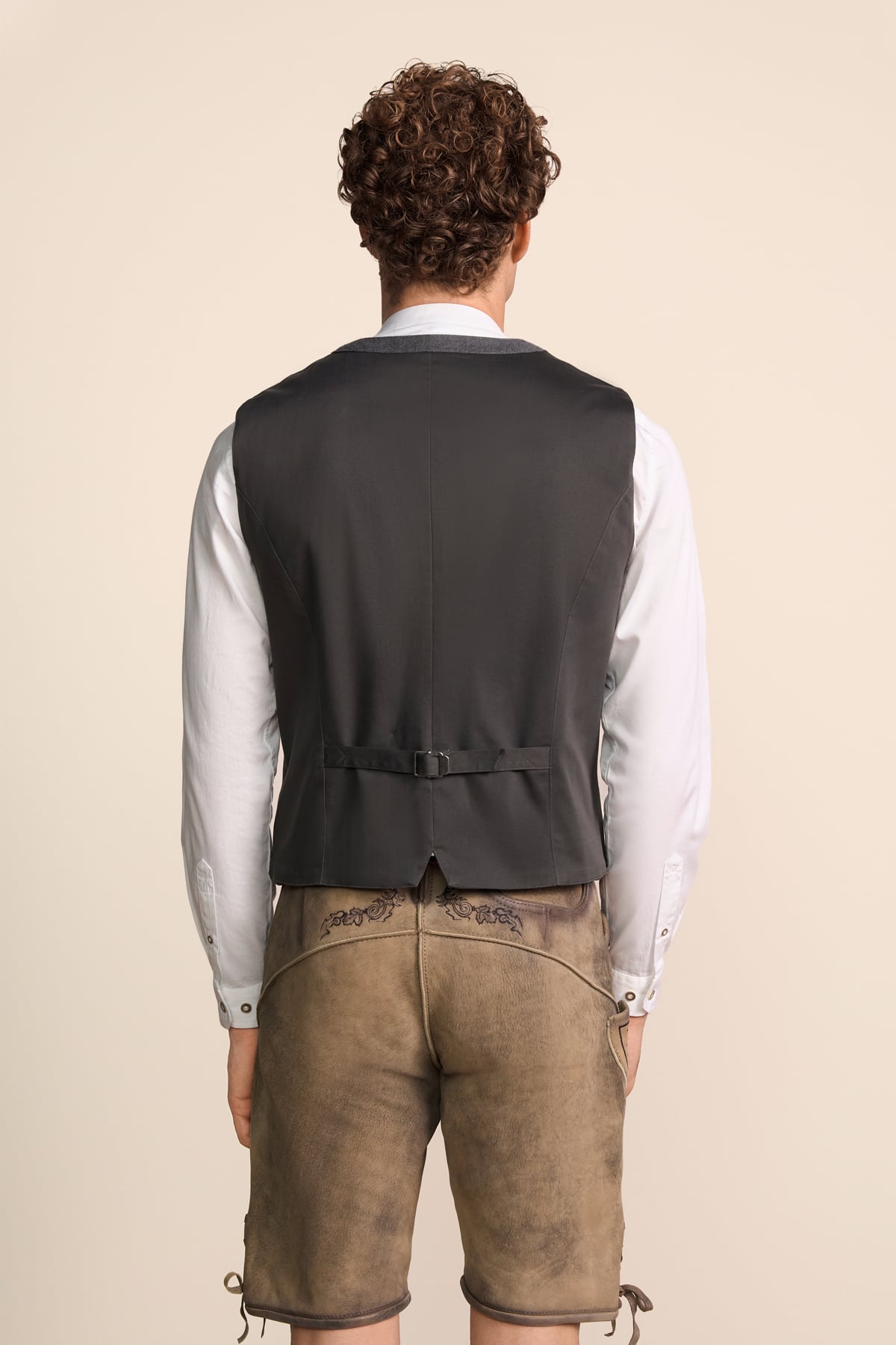 Trachten vest Sorian