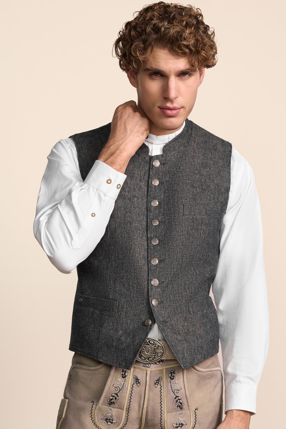 Trachten vest Maximilian