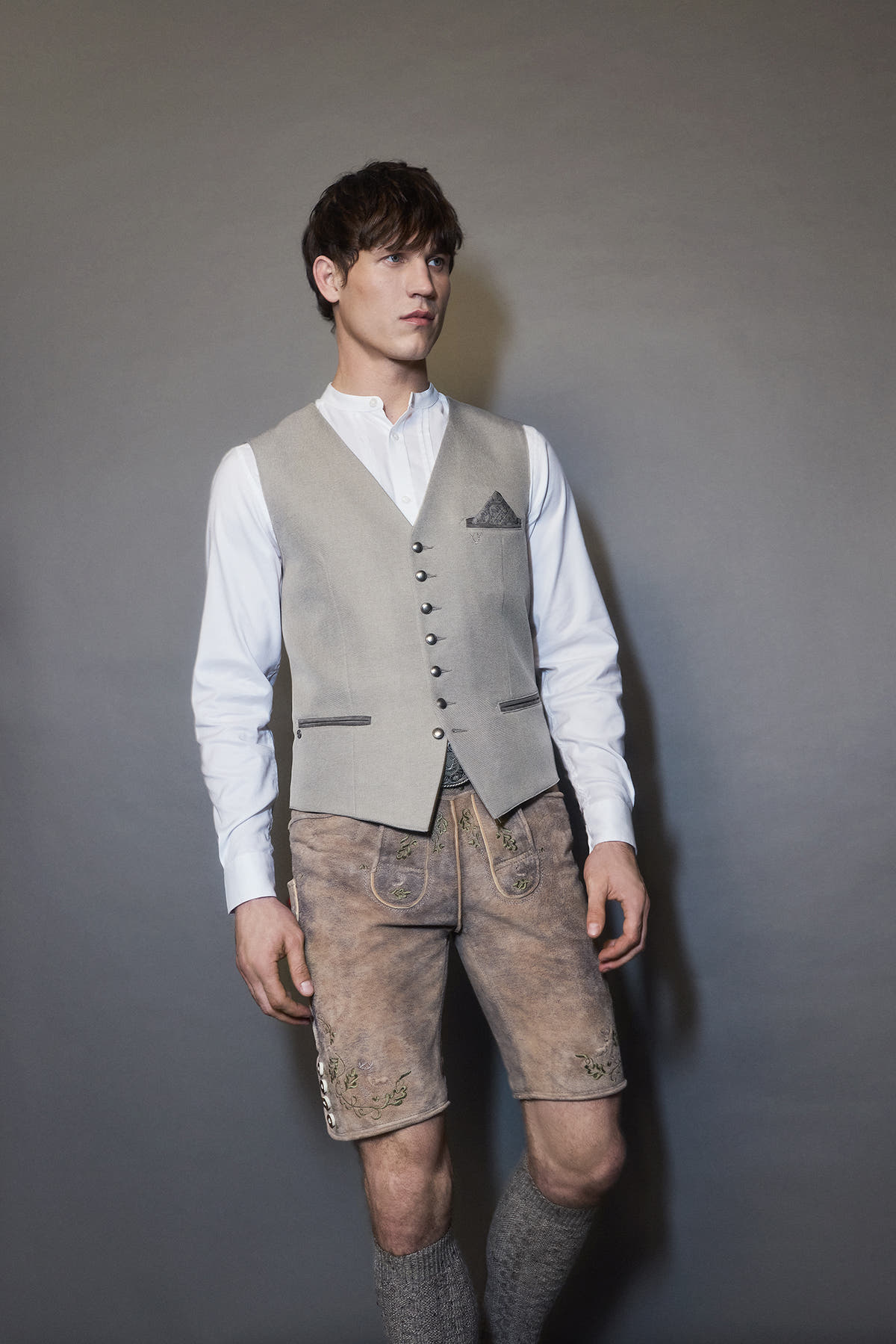 Trachten vest Alrik