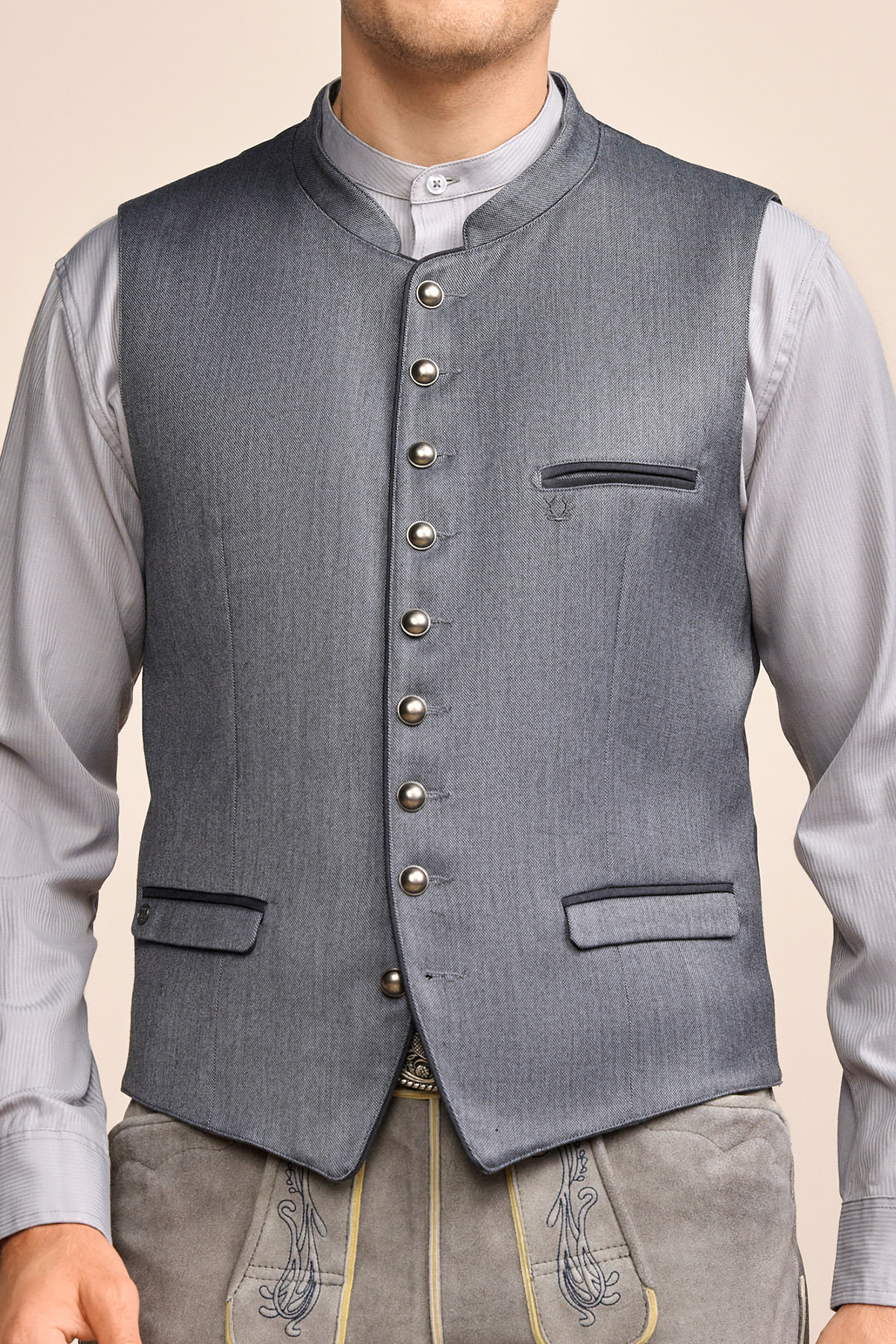 Trachten vest Silvan