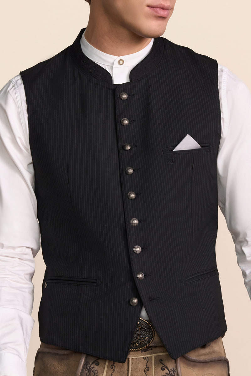 Trachten vest Koray