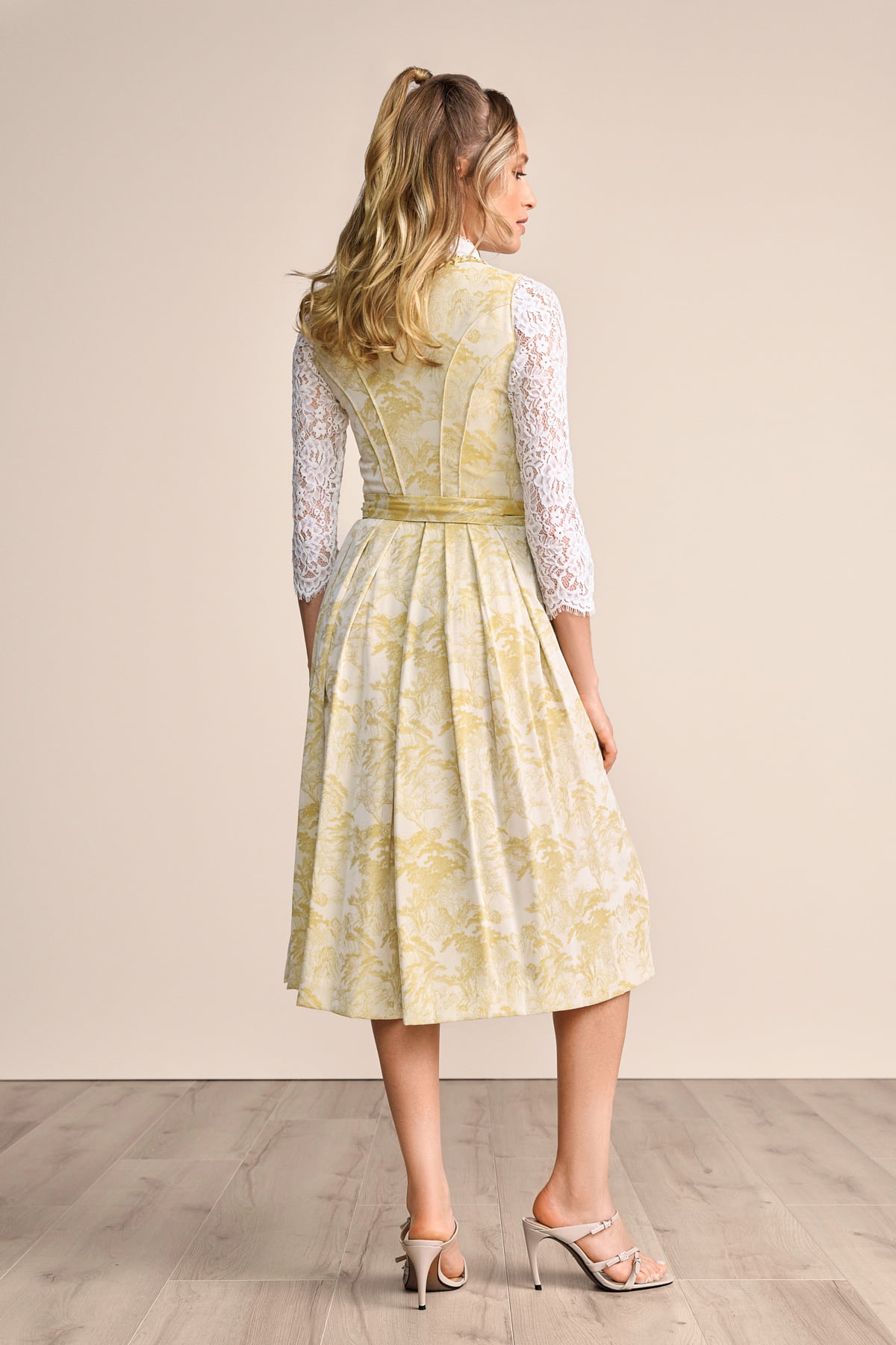 Dirndl Oxana (70cm)