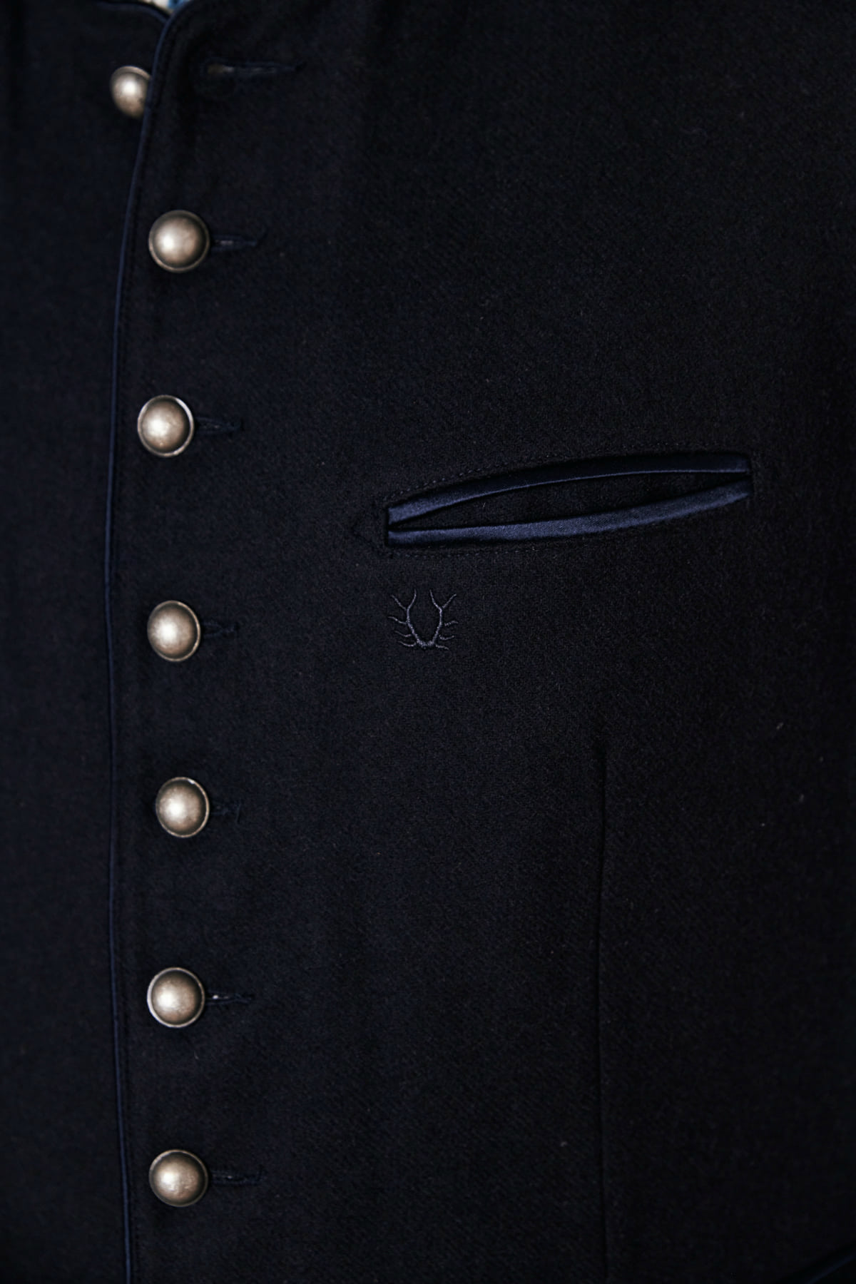 Trachten vest Jermeny