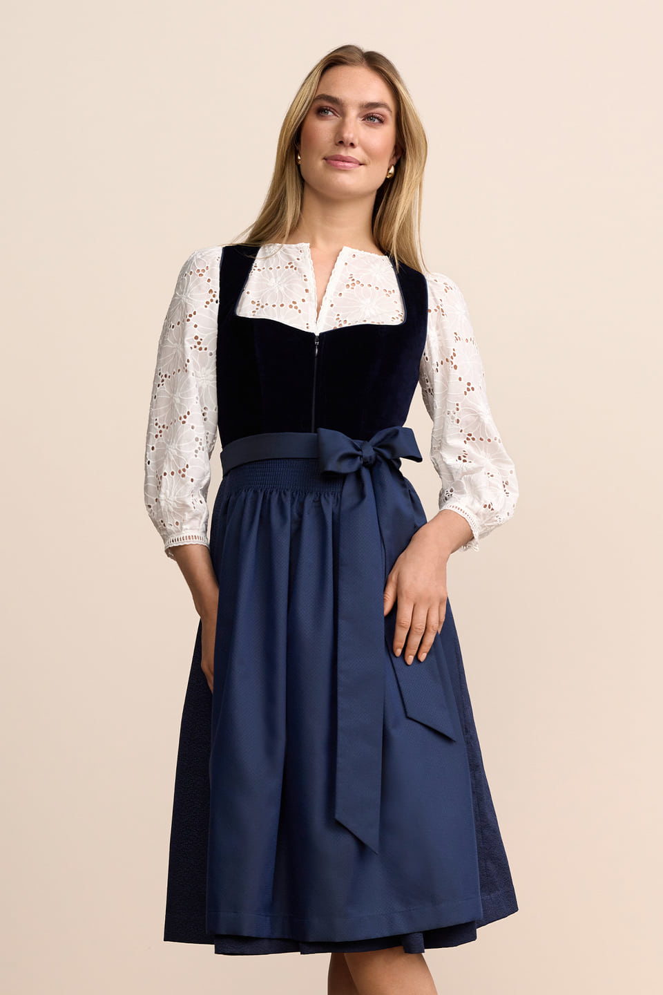 Dirndl Neea (70cm)