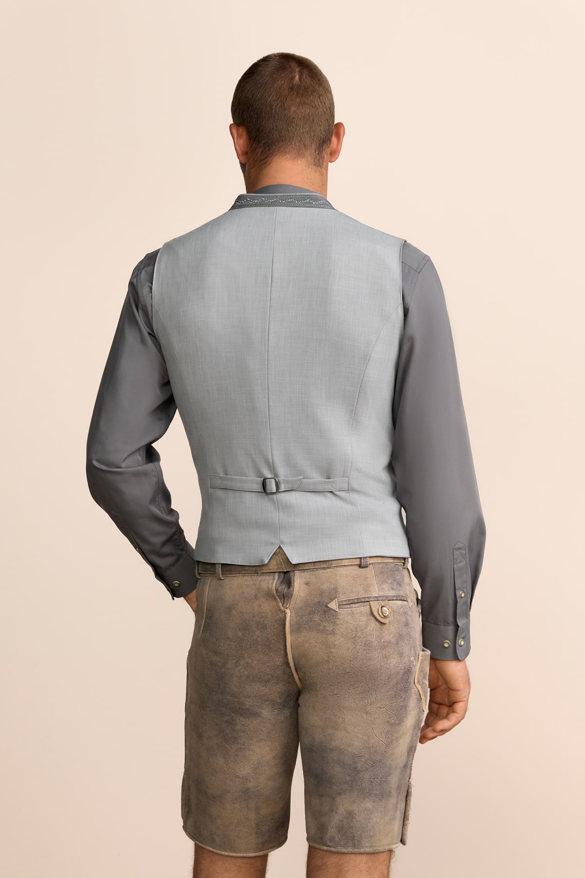 Trachten vest Alfred