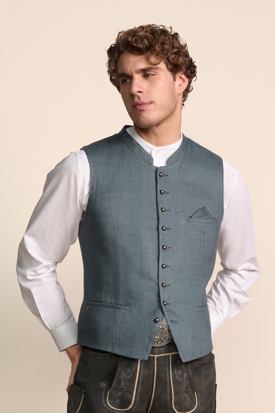 Trachten vest Felipe