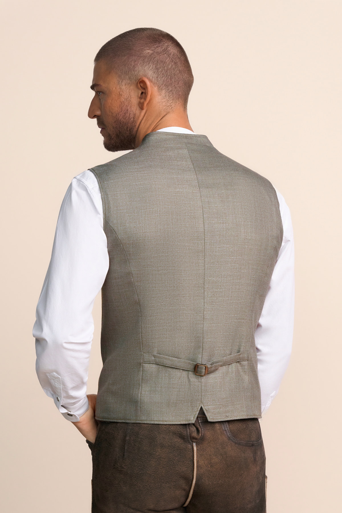 Trachten vest Delian