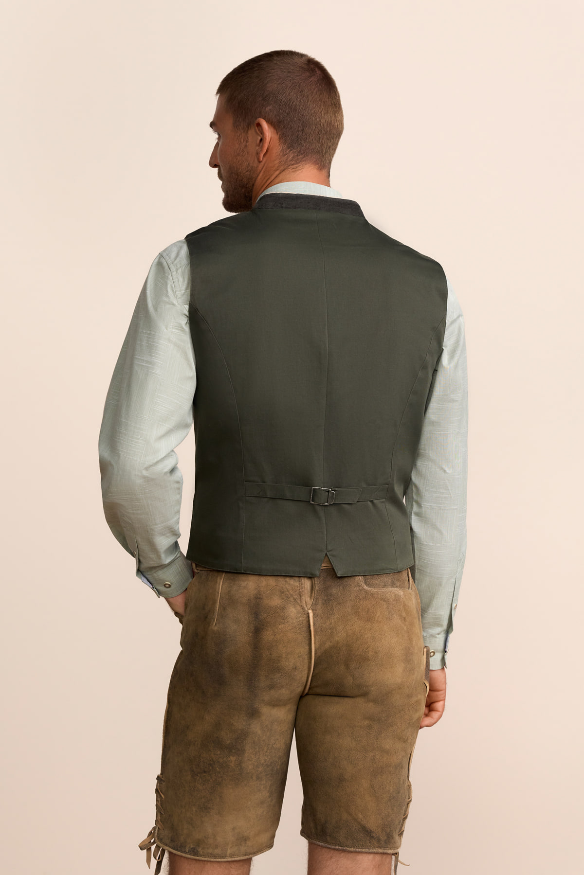 Trachten vest Tolga