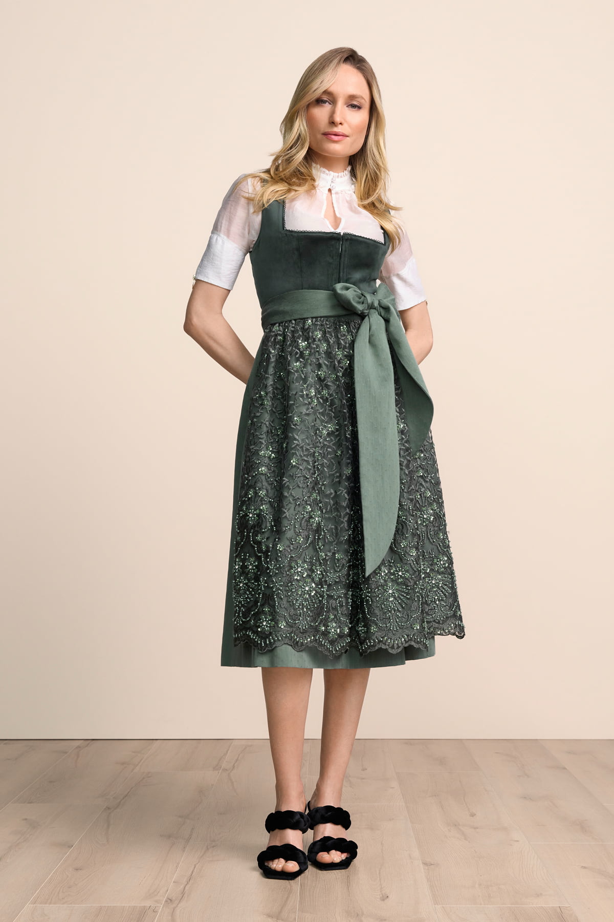 Dirndl Elira (70cm)