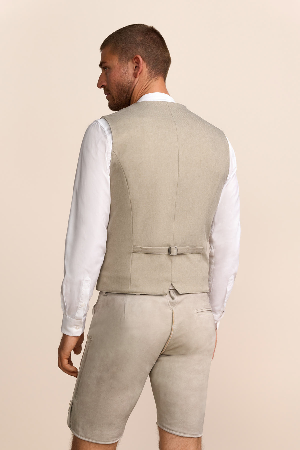 Trachten vest Alrik