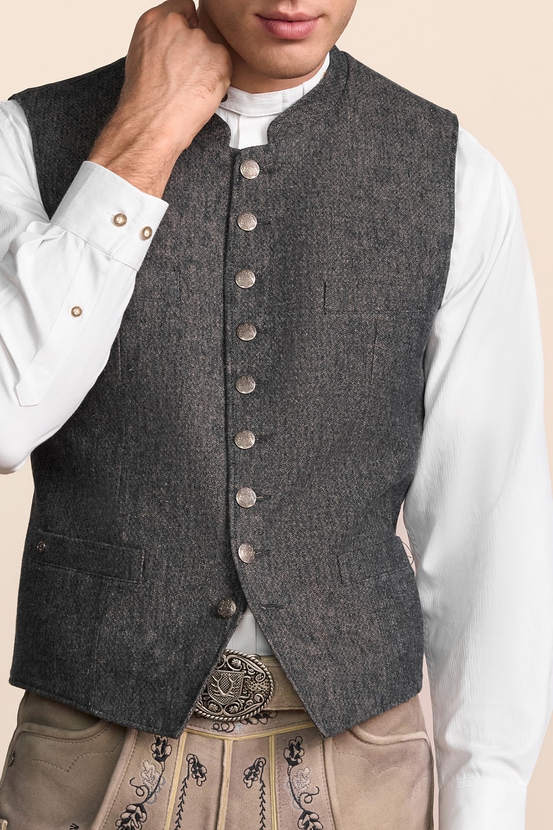 Trachten vest Maximilian