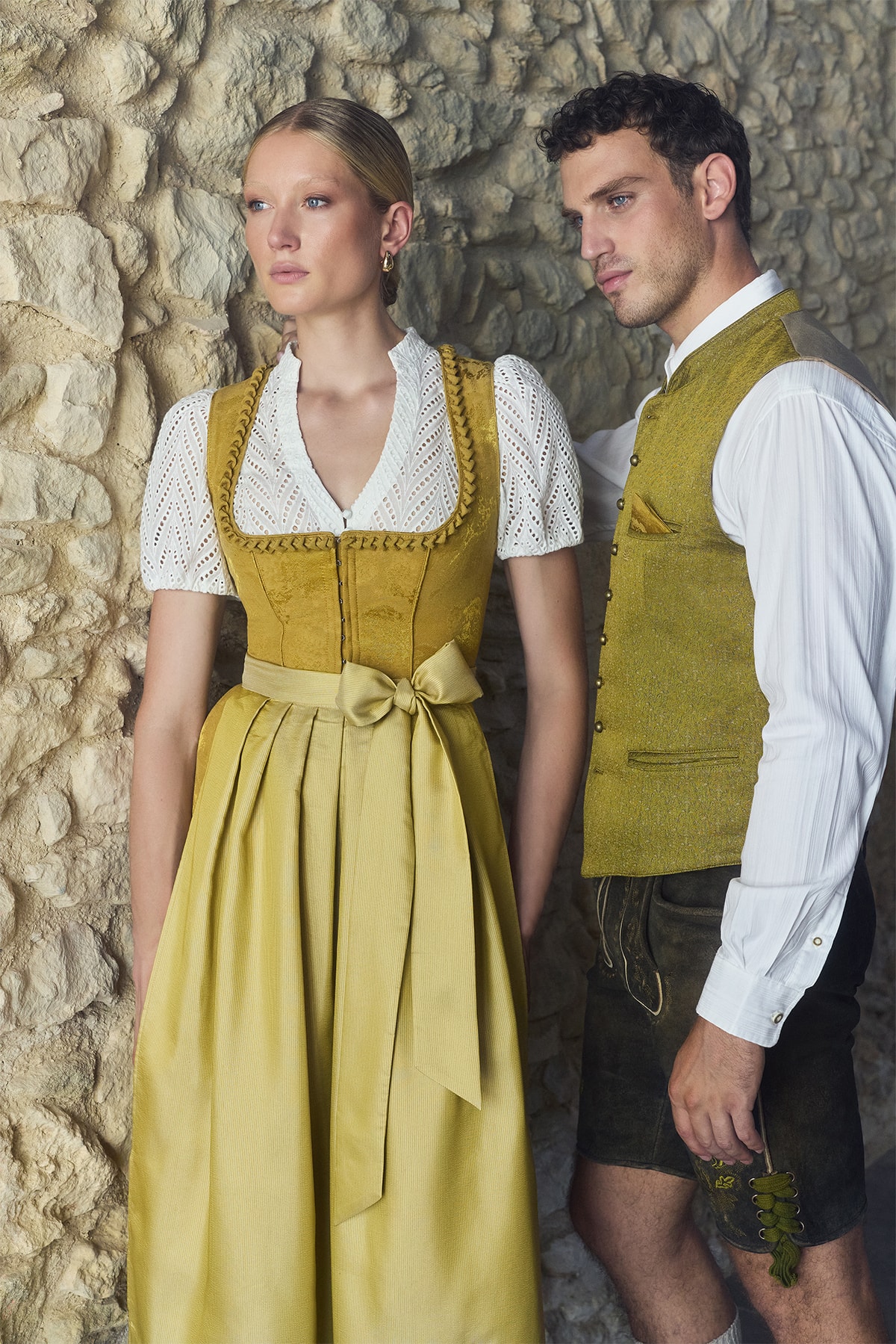 Dirndl Calyssia (80cm)