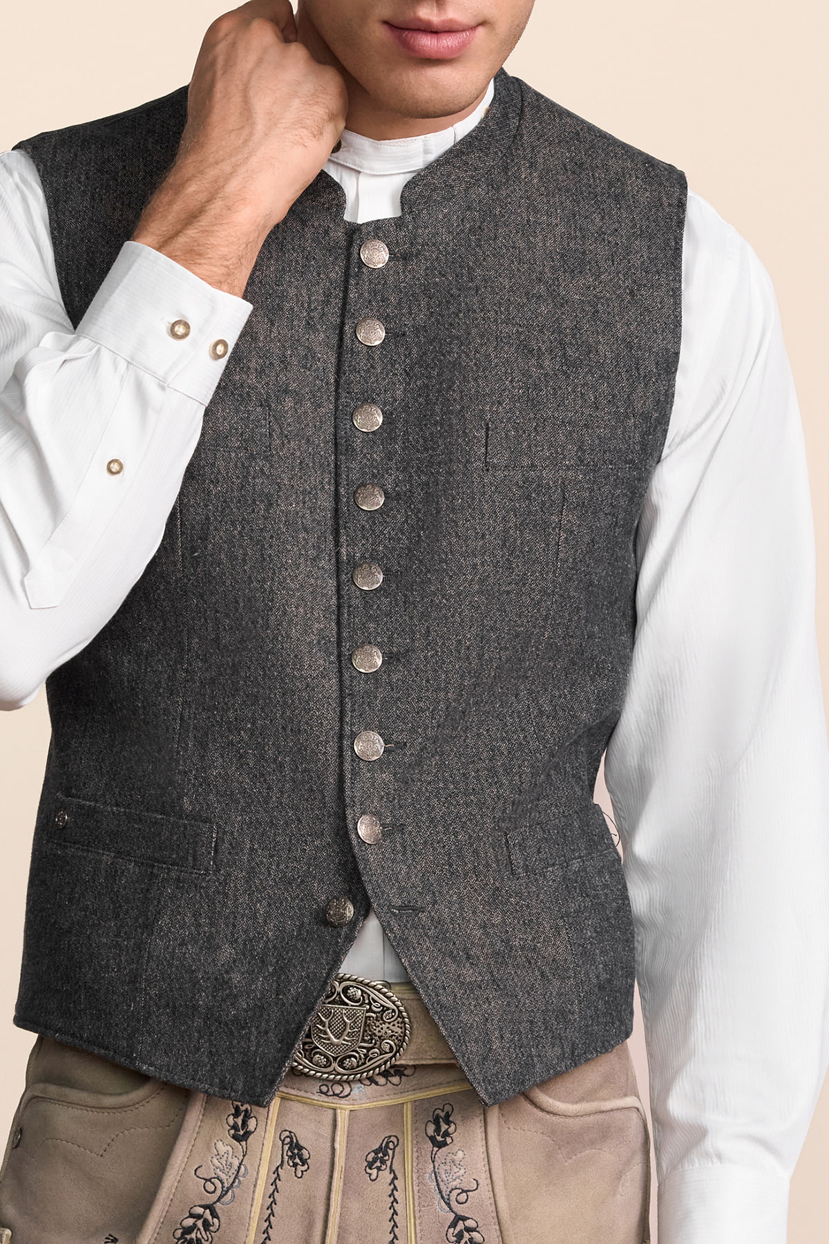 Trachten vest Maximilian