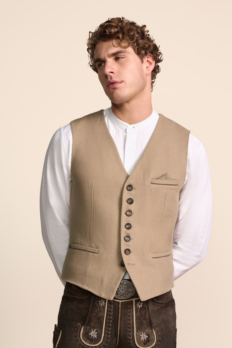 Trachten vest Melino