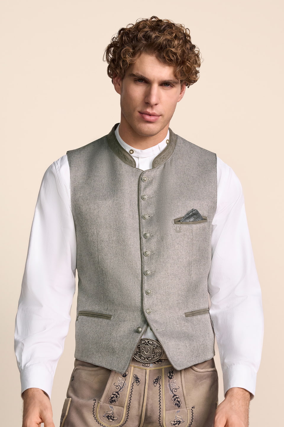 Trachten vest Christian