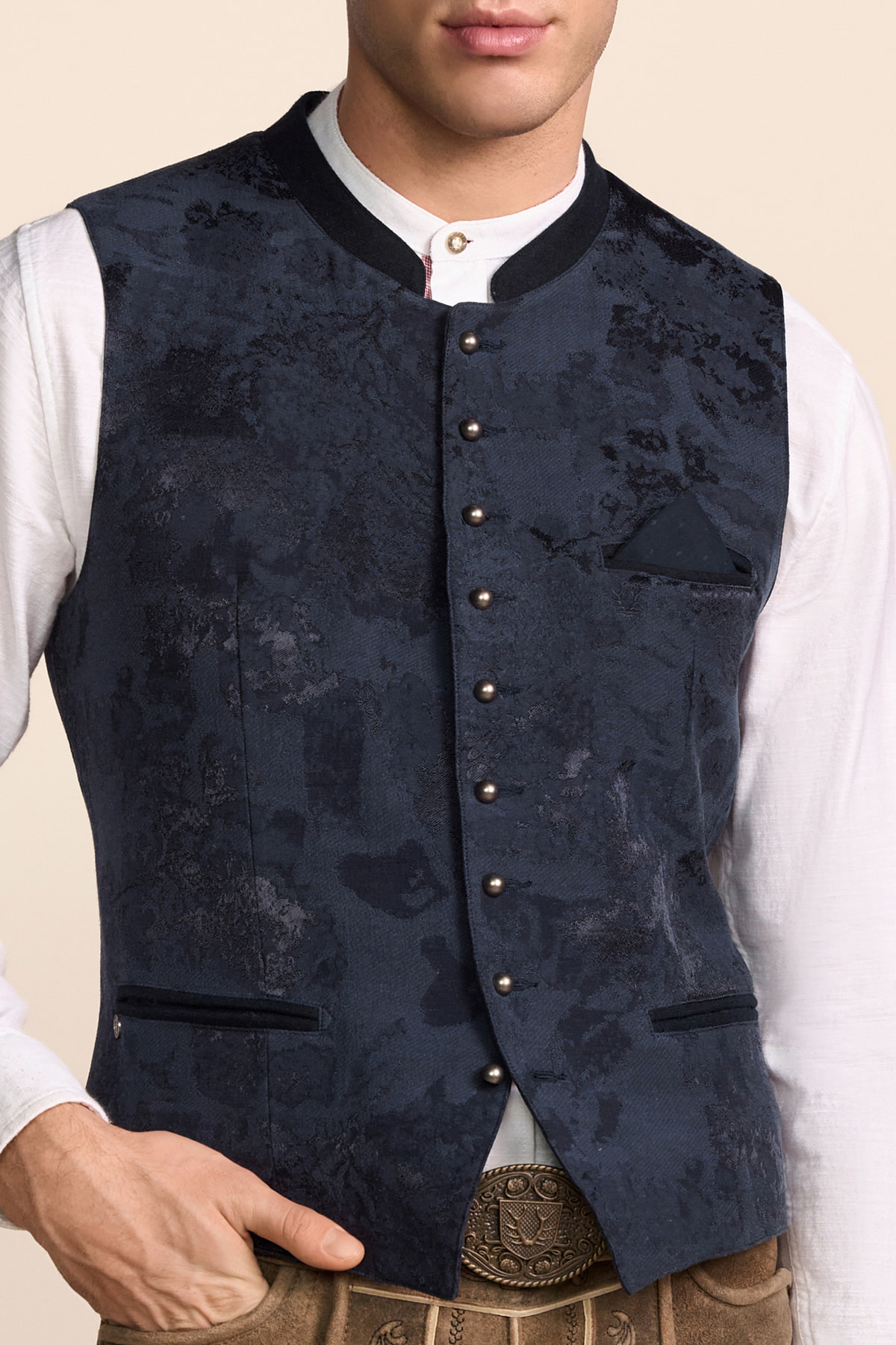 Trachten vest Amadeo