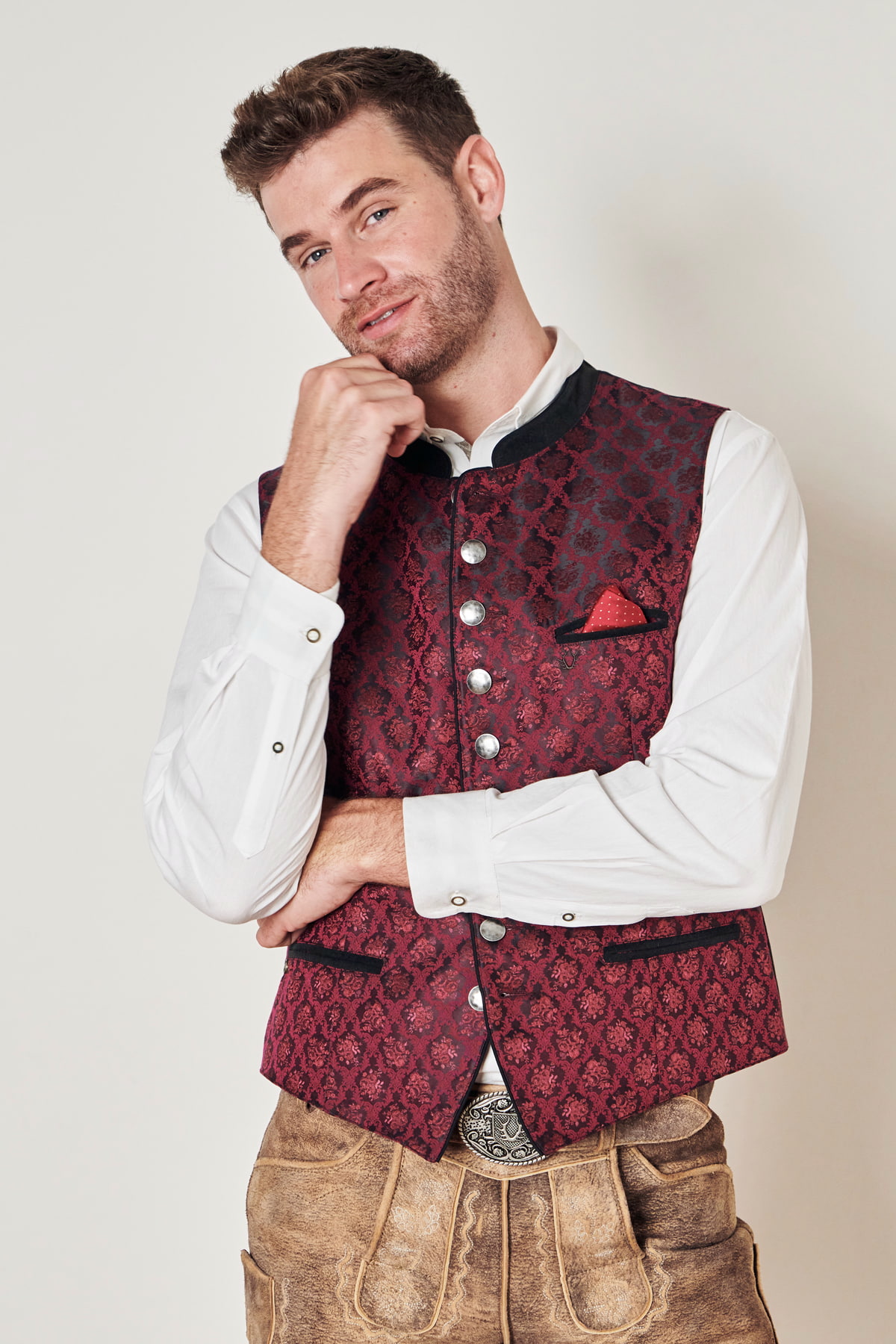 Trachten vest Helge