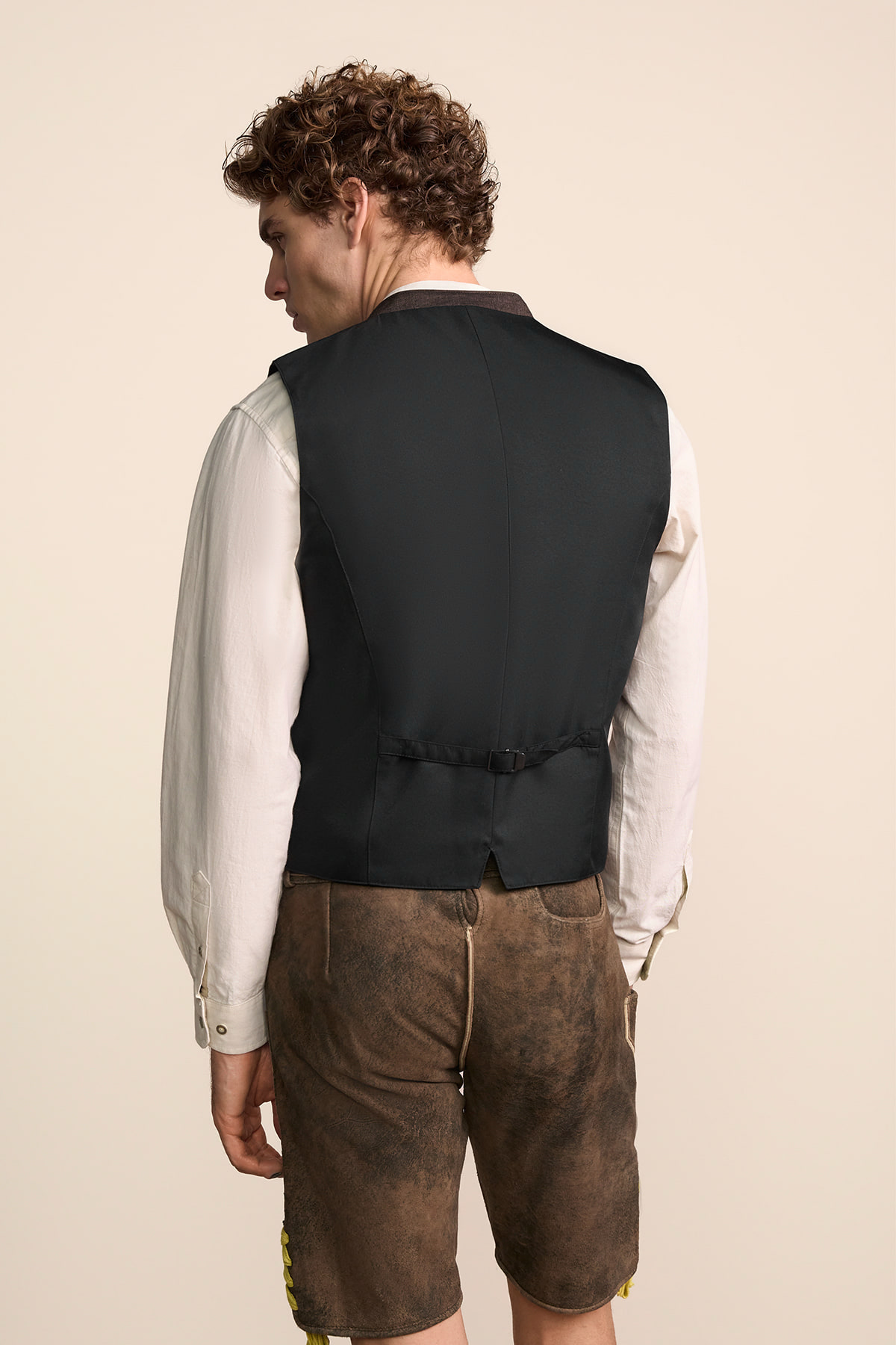 Trachten vest Velrik