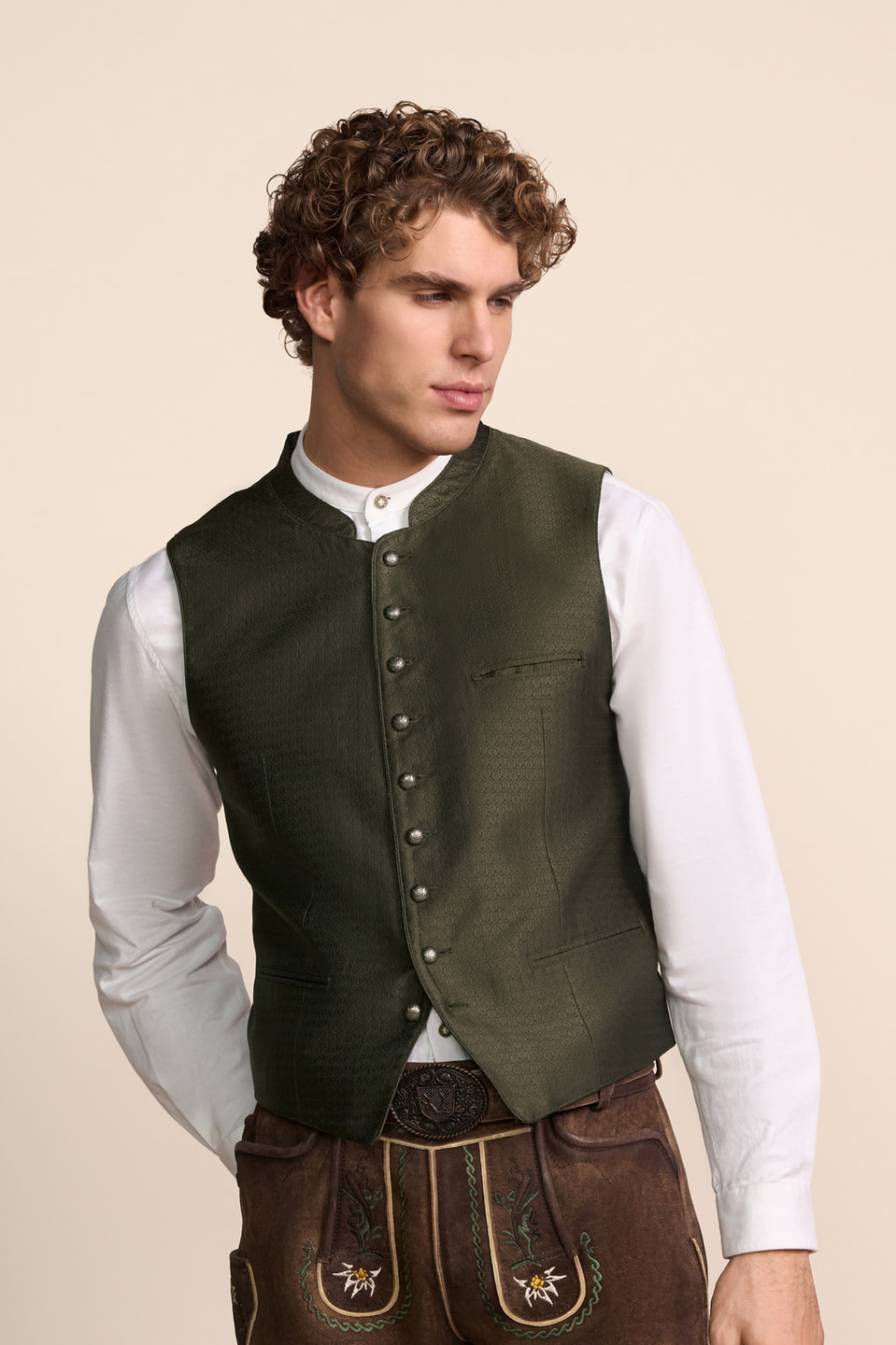 Trachten vest Malino