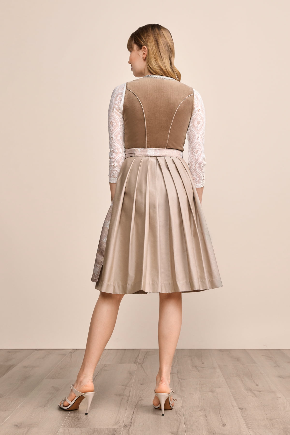 Dirndl Elinda (60cm)
