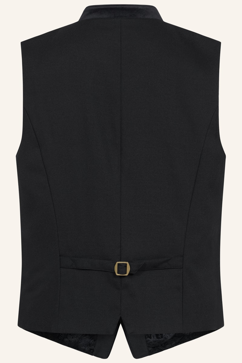 Trachten vest Onat