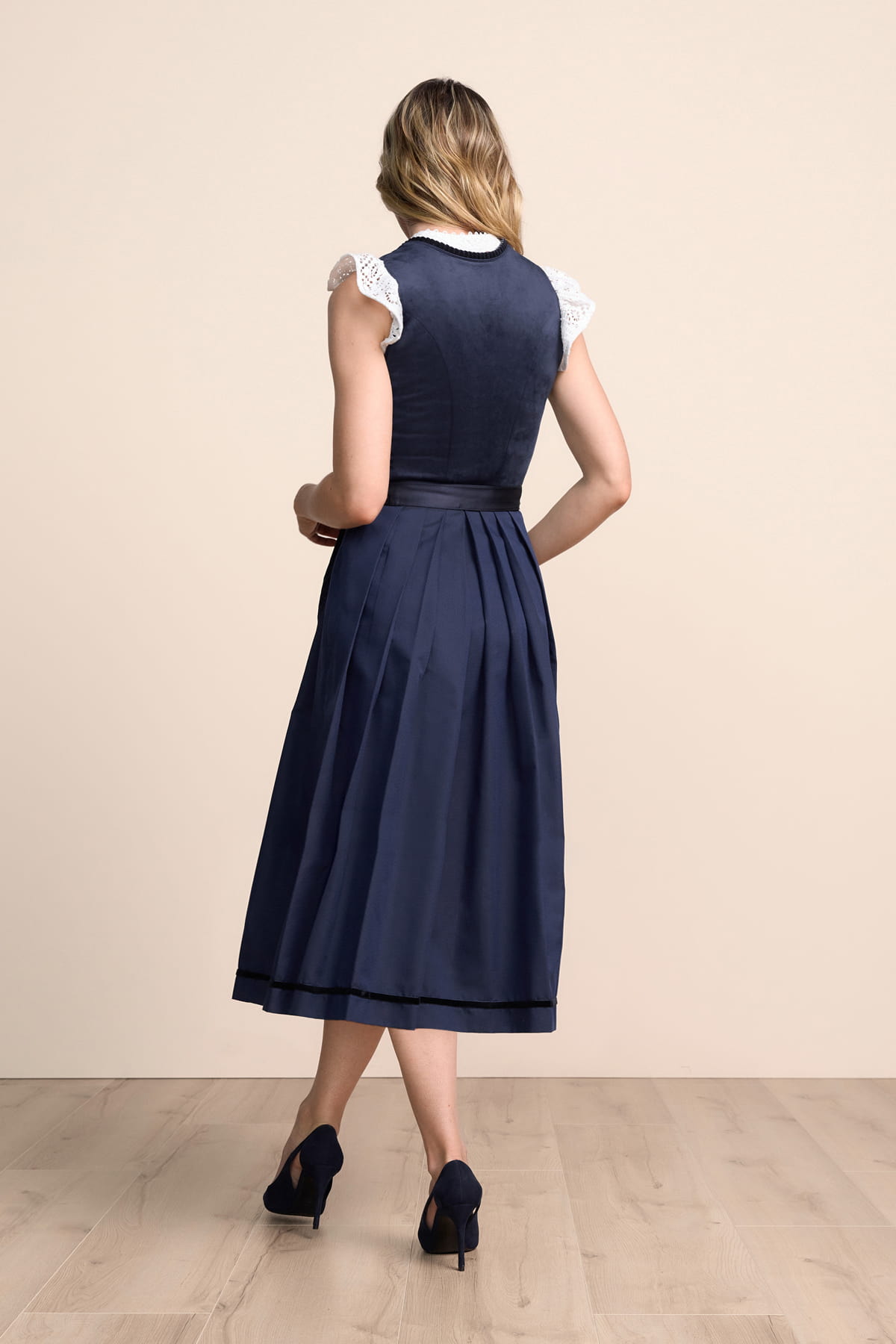 Dirndl Elenora (80cm)