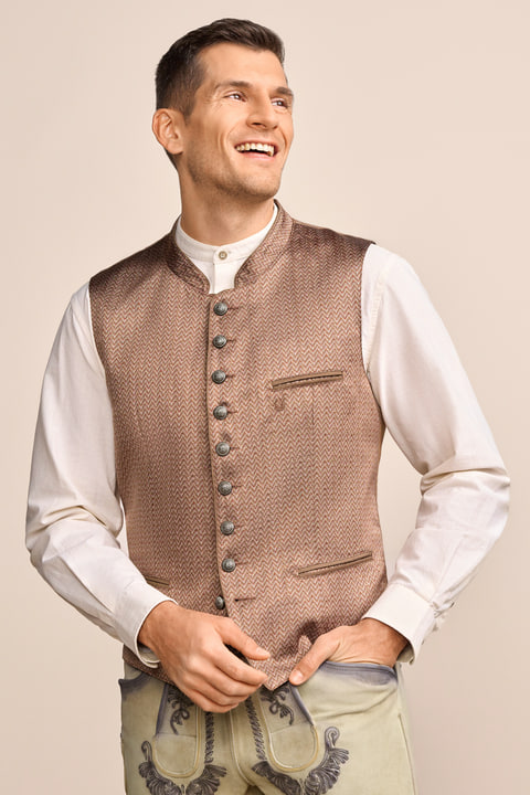 Trachten vest Cyrian