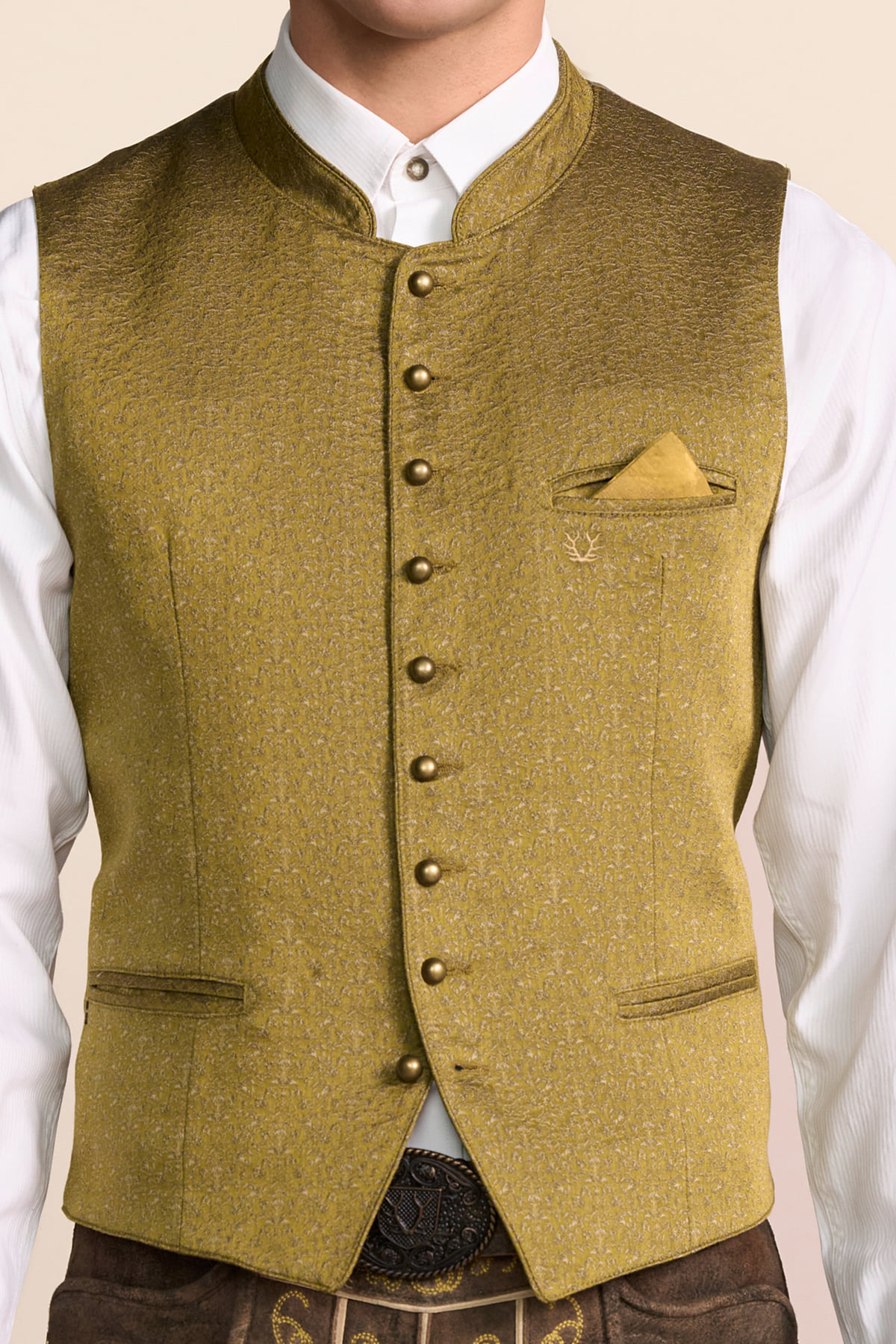 Trachten vest Tavian