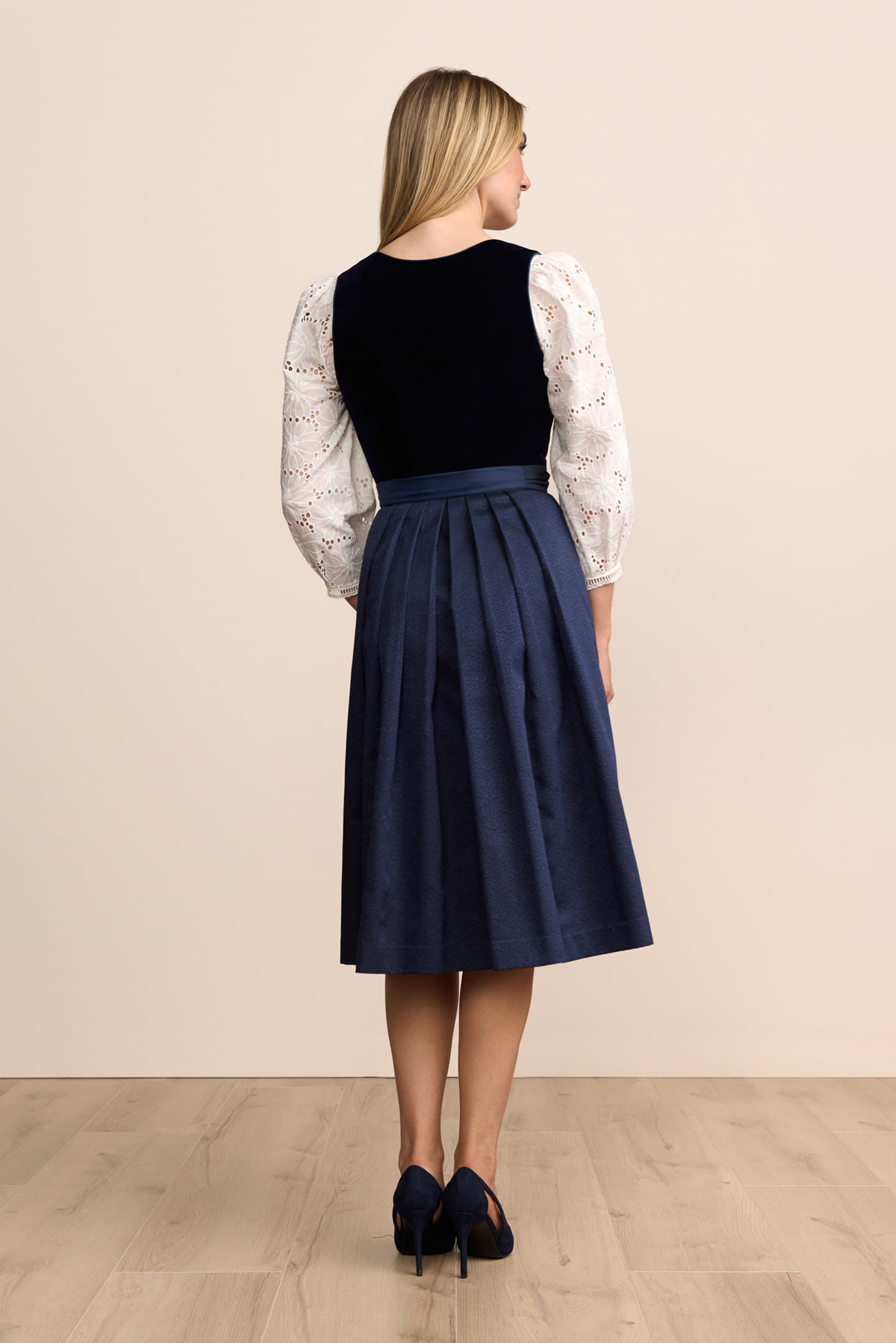 Dirndl Neea (70cm)