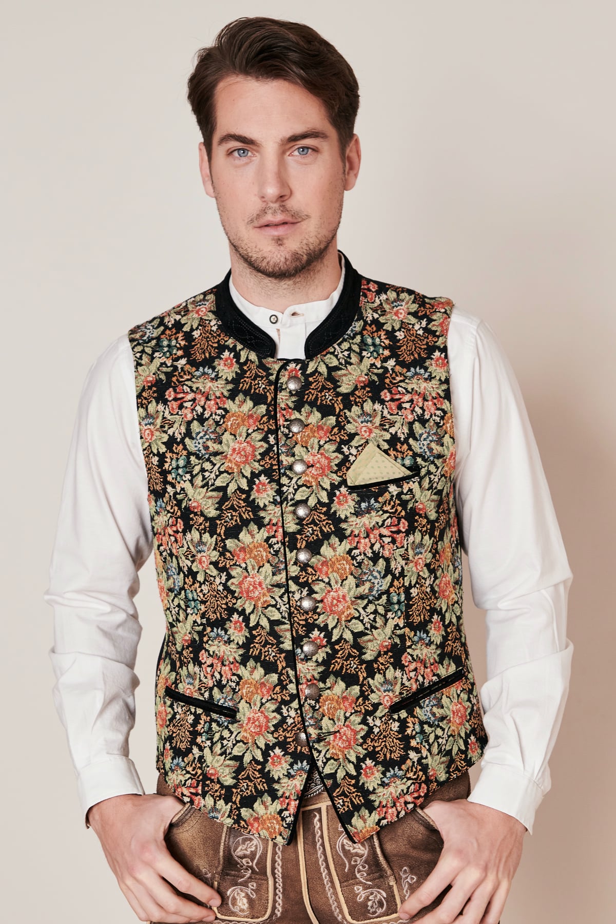Trachten vest Henrik