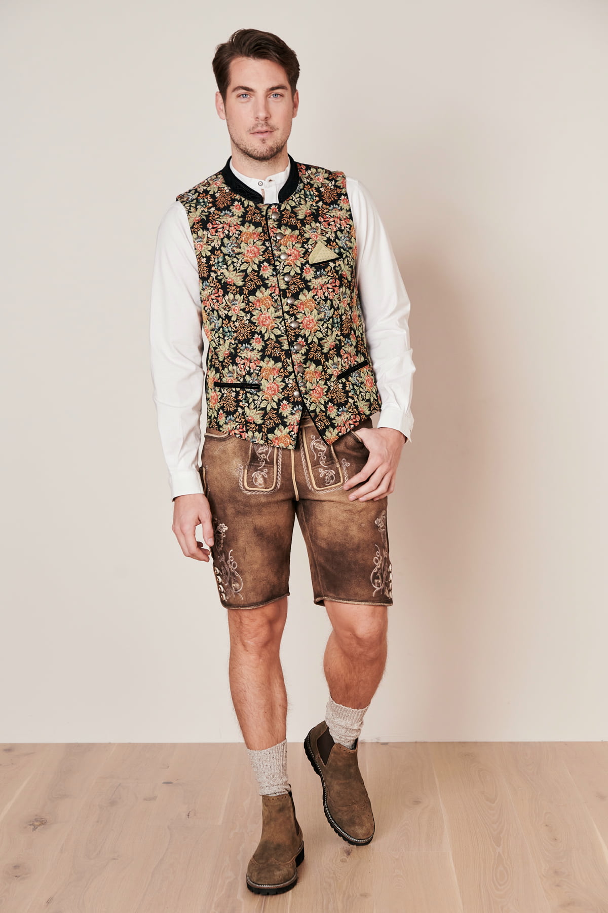 Trachten vest Henrik