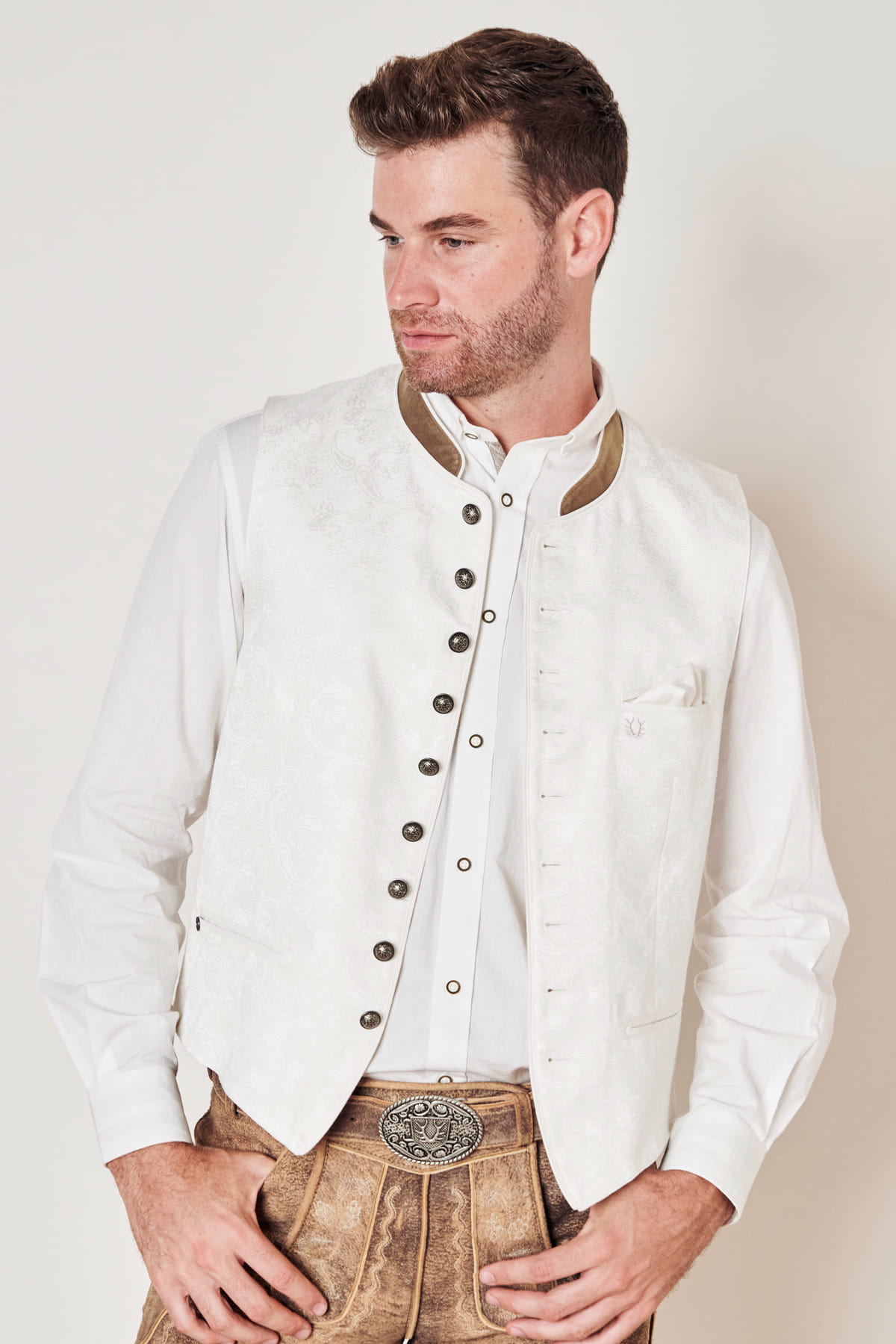 Trachten vest Gero