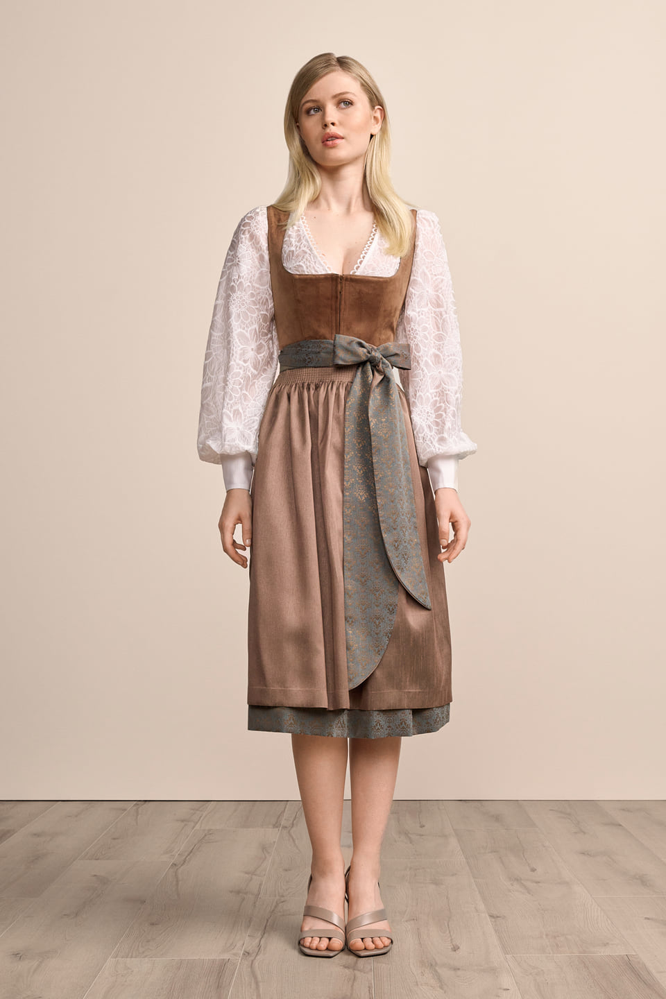 Dirndl Ziara (70cm)