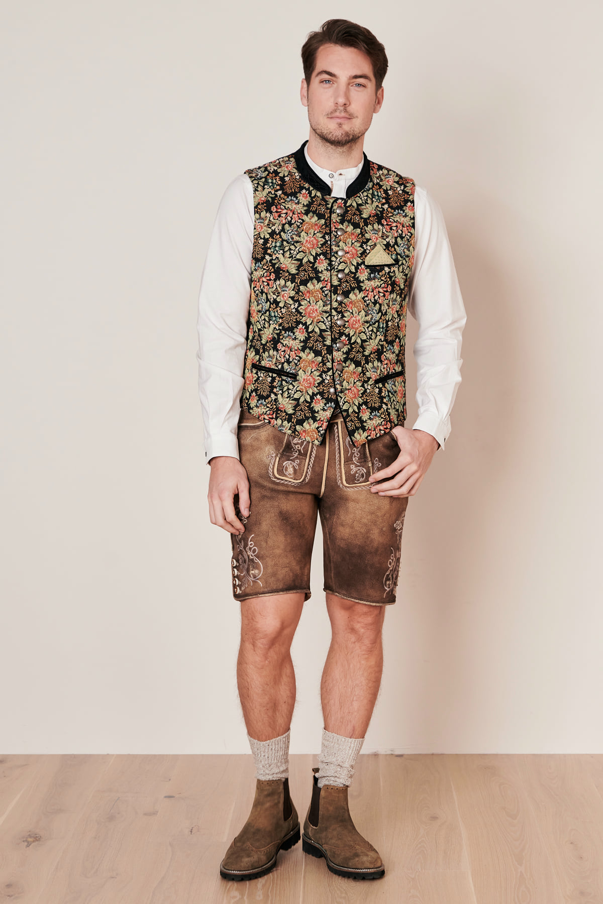 Trachten vest Henrik