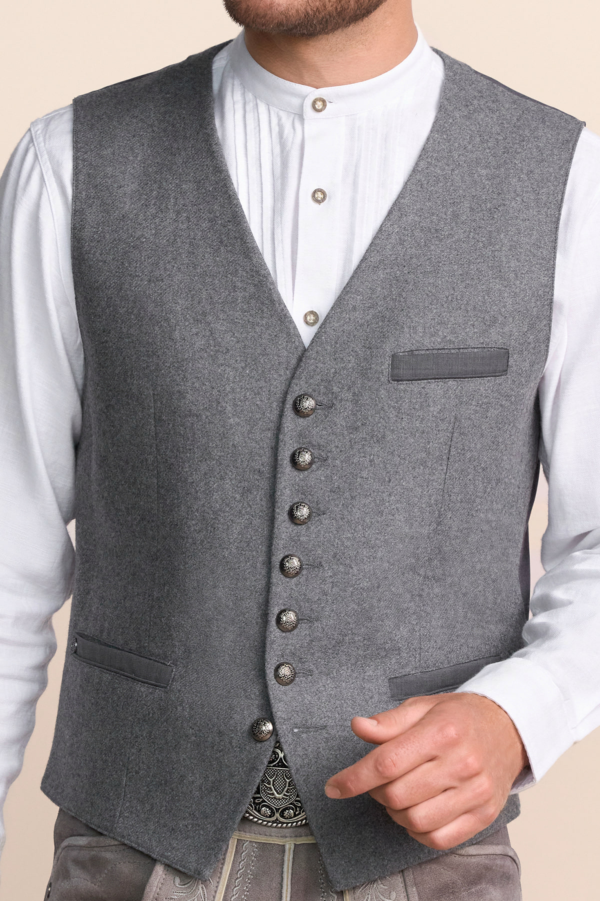 Trachten vest Manfred