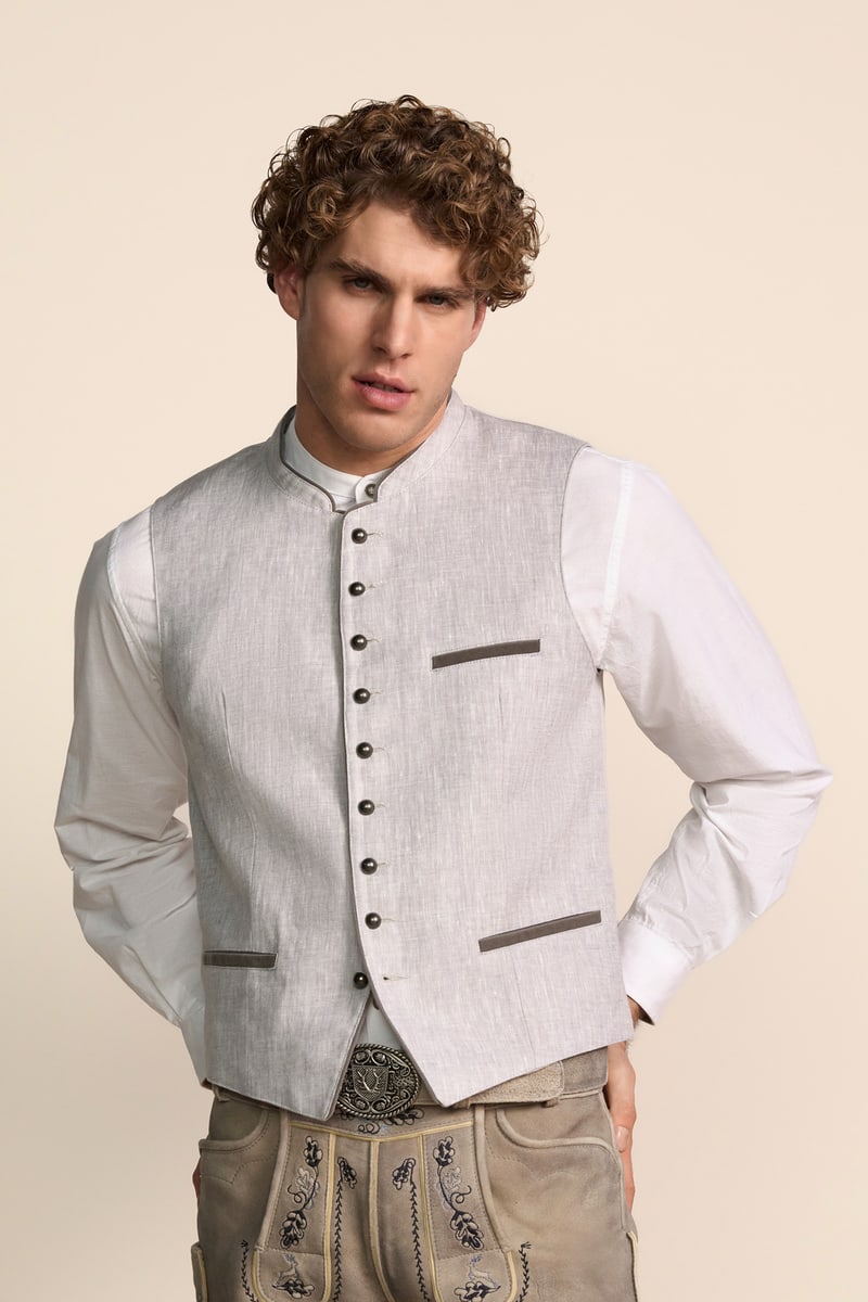 Trachten vest Orlian