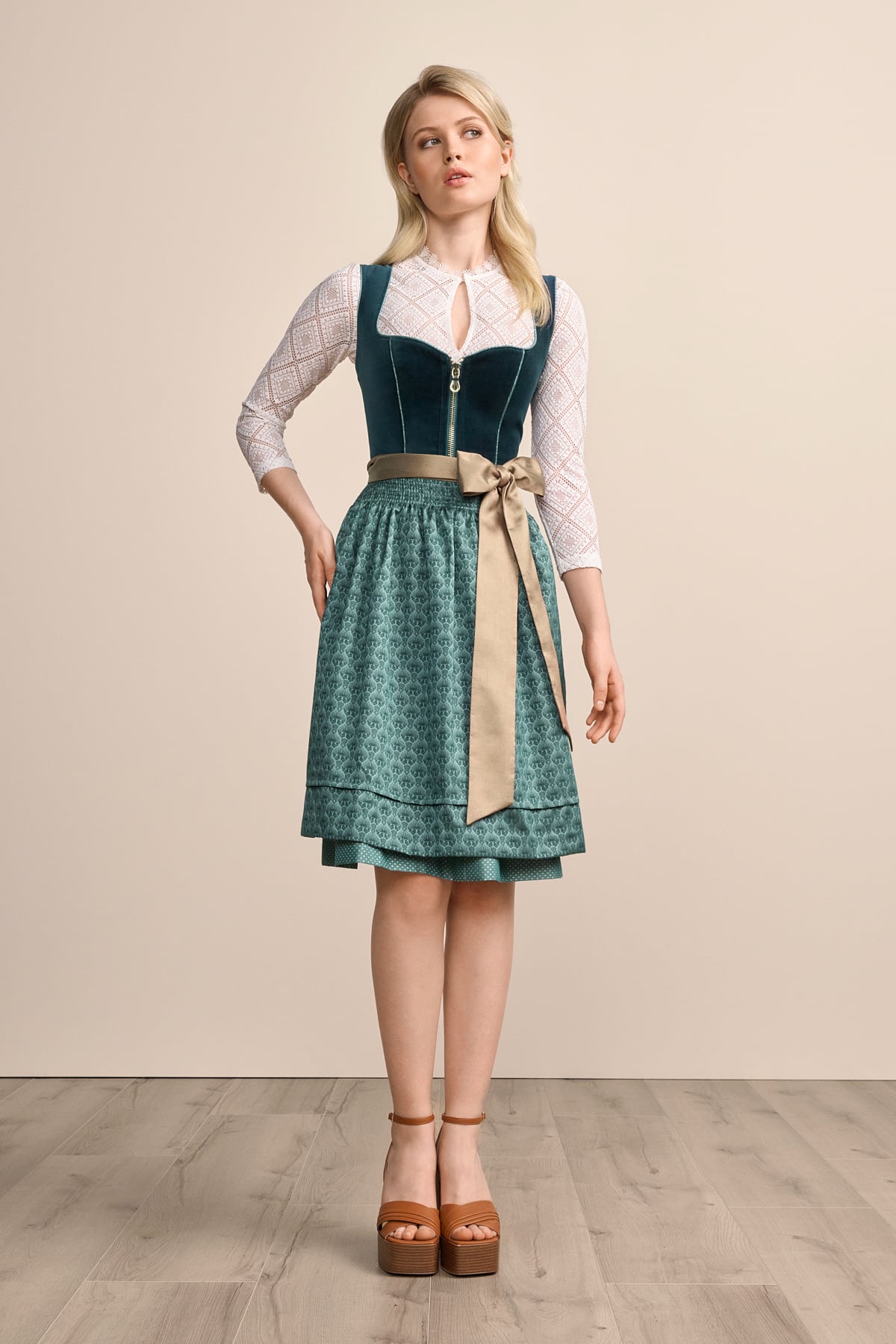 Dirndl Fadia (60cm)