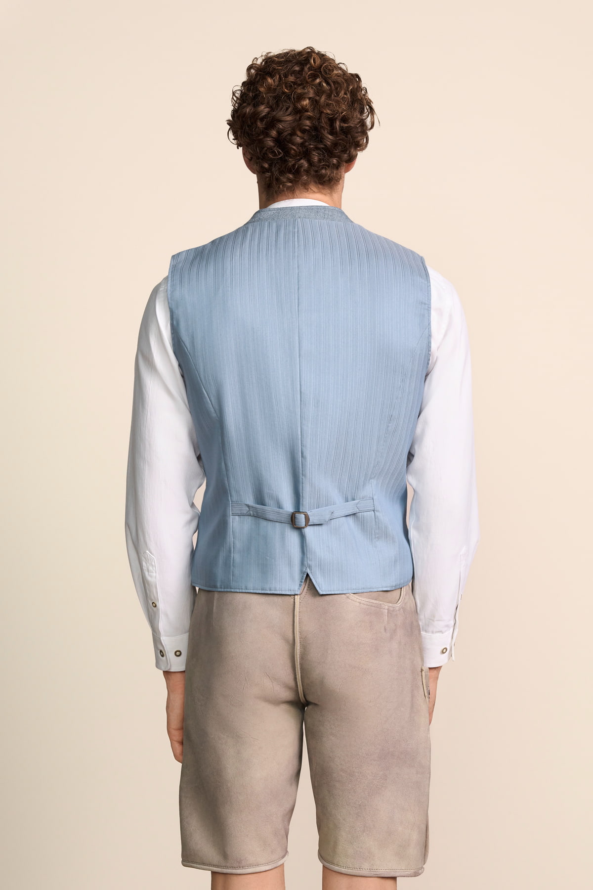 Trachten vest Cassian