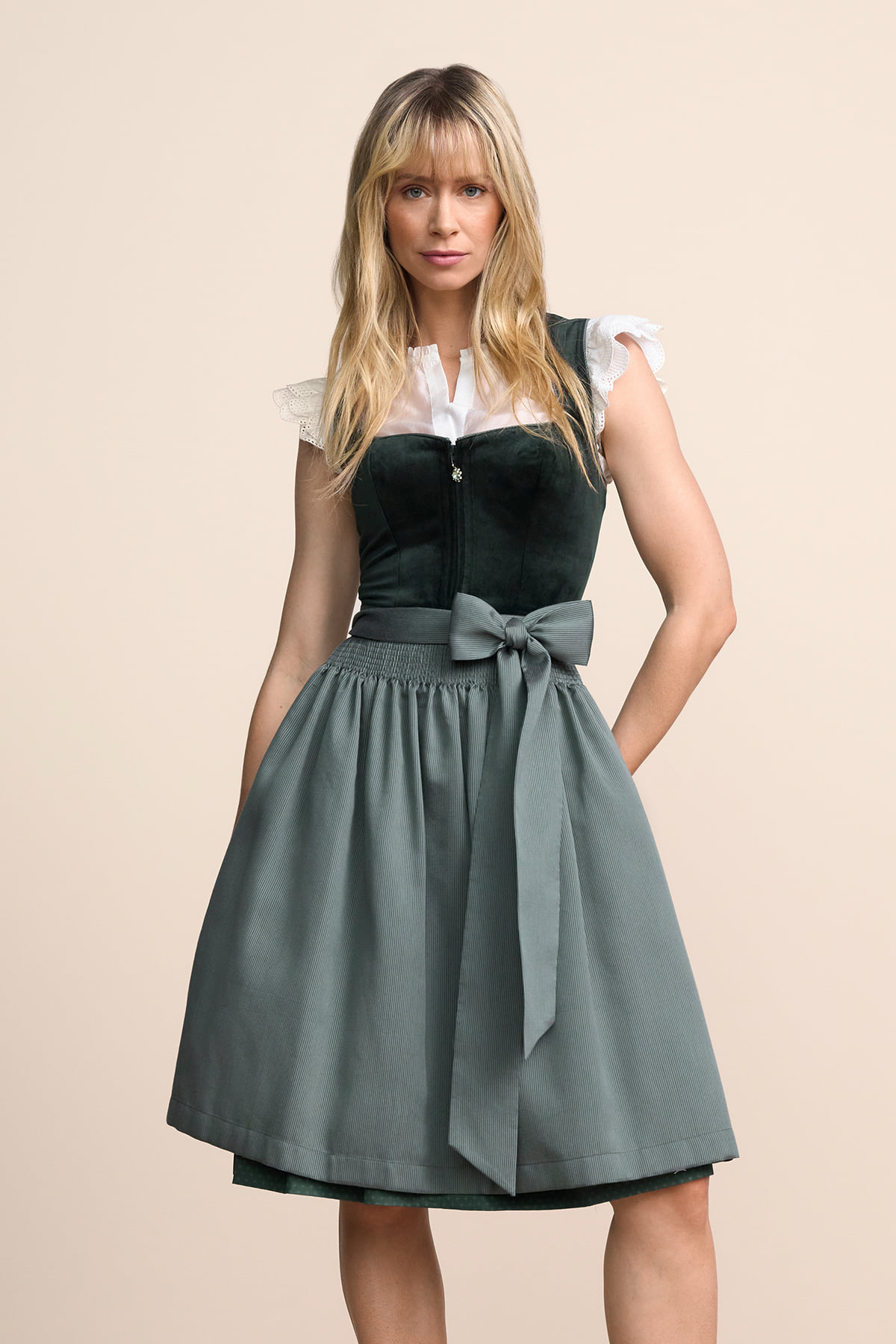 Dirndl Avelyn (60cm)